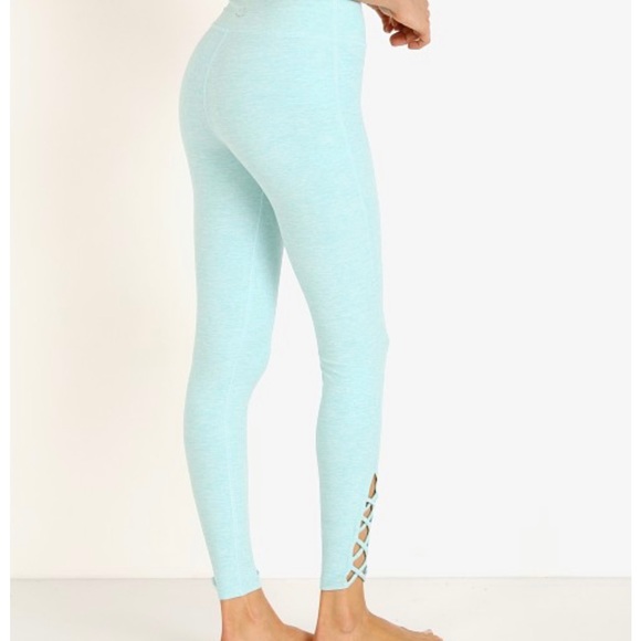 Beyond Yoga Spacedye Crossed High Waisted Midi Legging, size S. - Picture 9 of 10